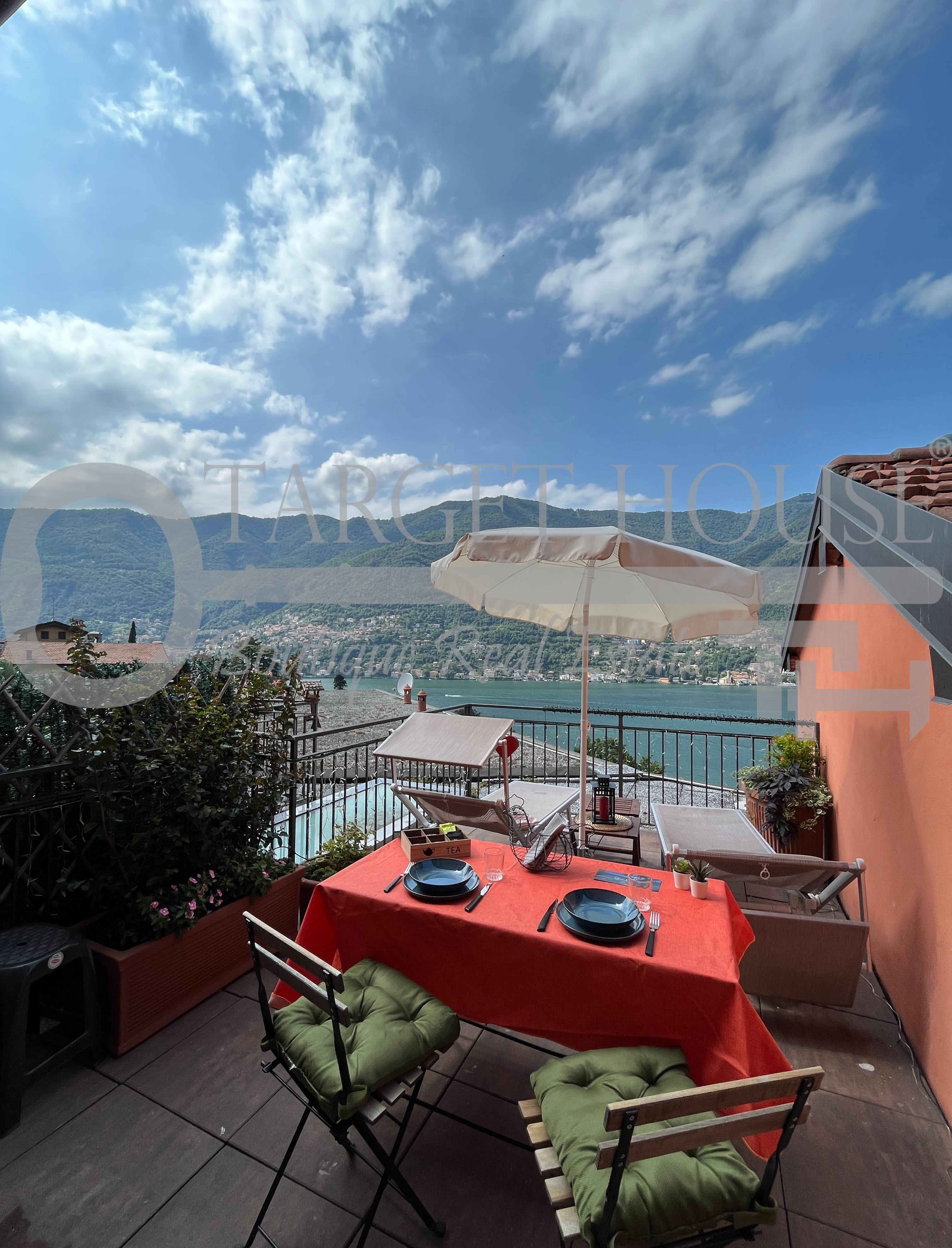 Terrazza sul Lago di Como