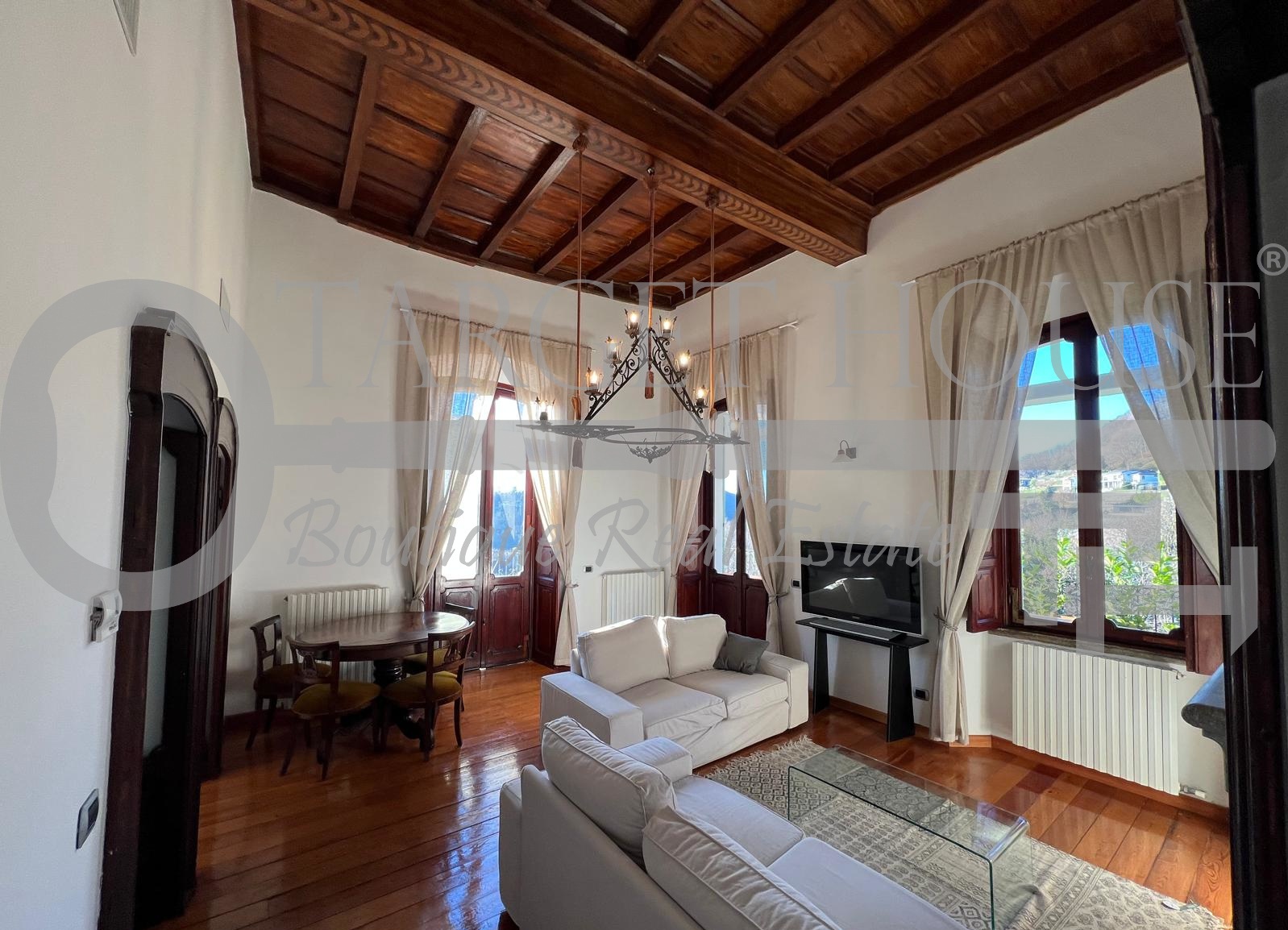 Pregio in Villa sul Lago Maggiore